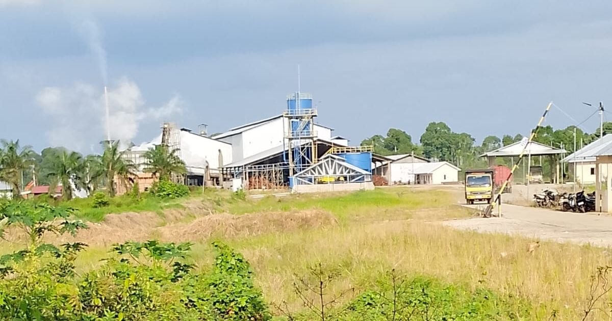 Pabrik kelapa sawit PT SATU di desa Sipin Teluk Duren Kecamatan Kumpeh Ulu Kab Muaro Jambi. (Foto:JS)