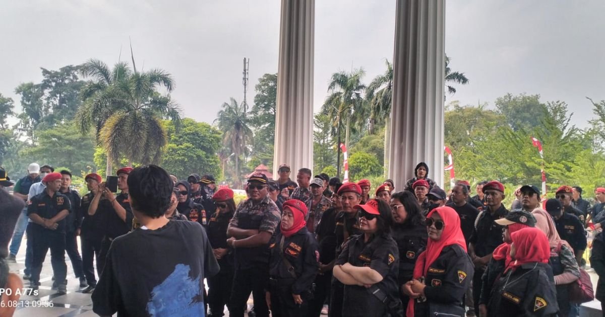 GRIB Jaya Demo Kantor Gubernur Jambi, Layangkan 6 Tuntutan Resmi