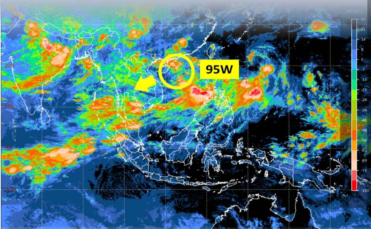 BMKG Peringatkan Potensi Cuaca Ekstrem Akibat Bibit Siklon Tropis 95W