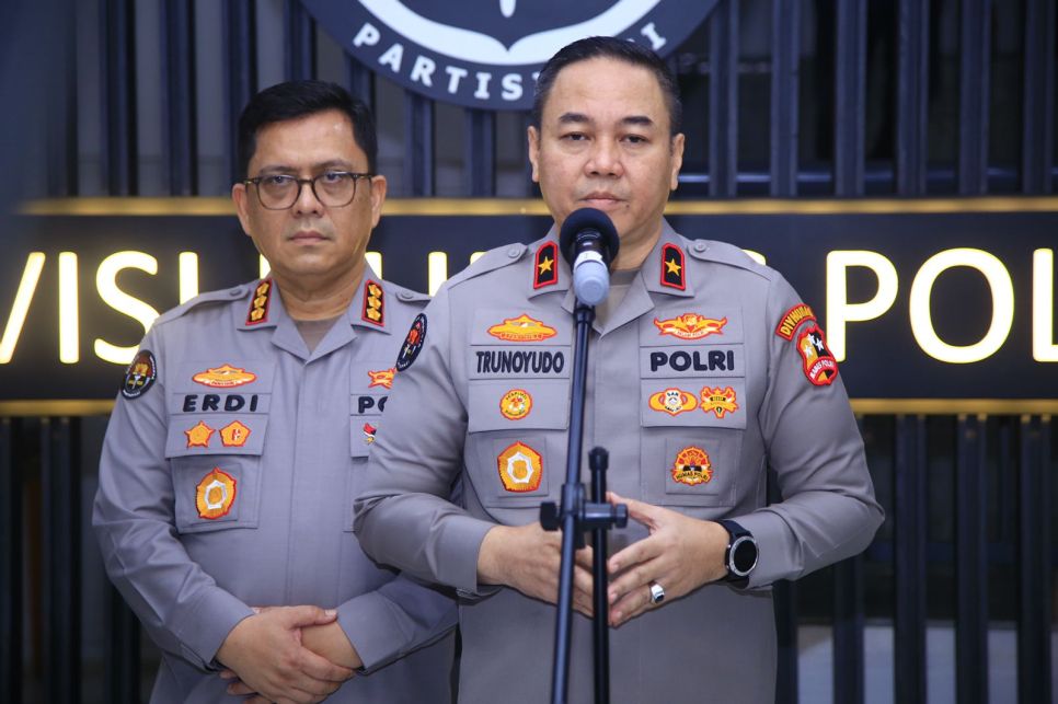Polri Bangun 1.296 Embung dan 843 Sekat Kanal Antisipasi Karhutla
