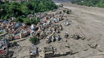 Banjir Bandang Nepal: 157 Korban Jiwa Ditemukan, Ratusan Masih Hilang