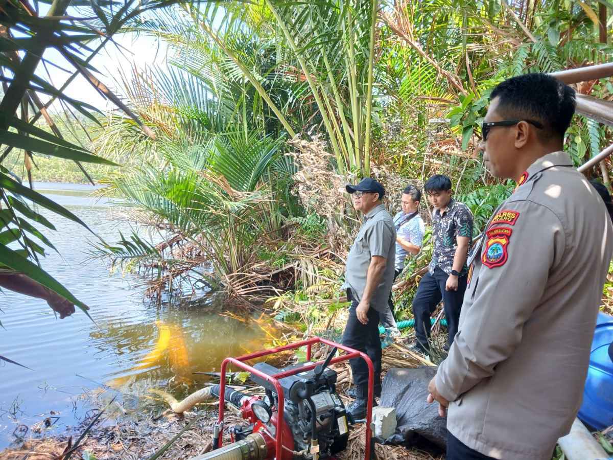 Antisipasi El Nino, Plt Bupati Sitaro dan Kapolres Pantau Sumber Air Kapeta