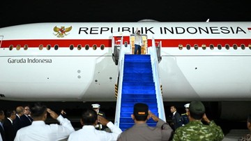 Diplomasi Tingkat Tinggi: Prabowo Terbang ke Rusia Penuhi Undangan Khusus Putin di Forum Ekonomi Penting