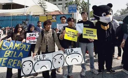Asap Sarawak Makin Parah, Greenpeace Malaysia Desak KBRI Buka Data Perusahaan