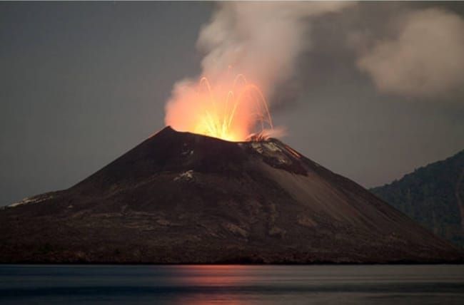 Antisipasi Erupsi Krakatau, Disdik Banten Alihkan Belajar Tatap Muka ke Rumah