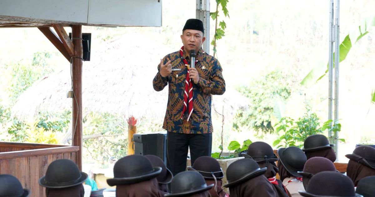 Wabup Lepas Semangat Kontingen Pramuka Sukabumi, Ajak Generasi Muda Kurangi Ketergantungan pada Gadget