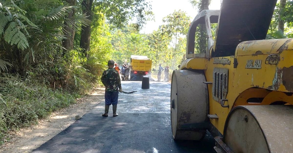 Perkuat Konektivitas Wilayah Selatan, DPU Sukabumi Tingkatkan Ruas Jalan Paltilu–Tamanjaya