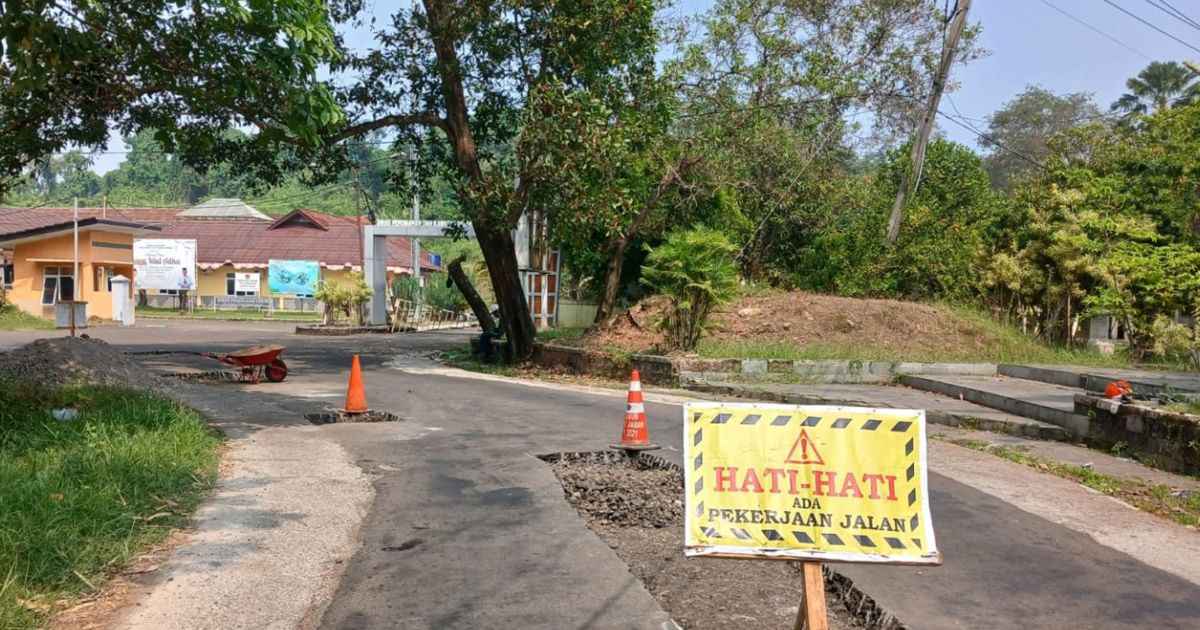 DPU Kabupaten Sukabumi Aspal Ruas Jalan Jaksa Agung R. Suprapto, Tingkatkan Kenyamanan dan Mobilitas Warga