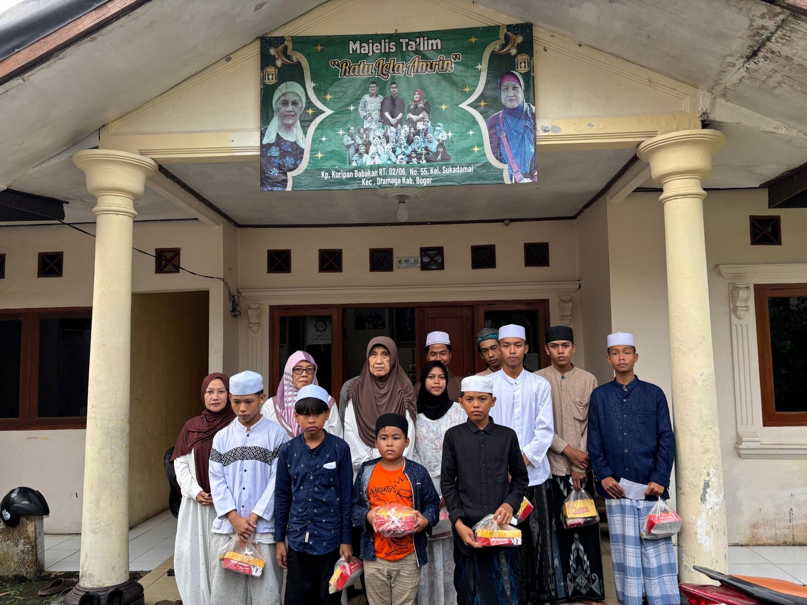 Momentum 10 Muharram, Majelis Ta’lim Ratu Lela Amrin Santuni 146 Anak Yatim di Sejumlah Wilayah Bogor