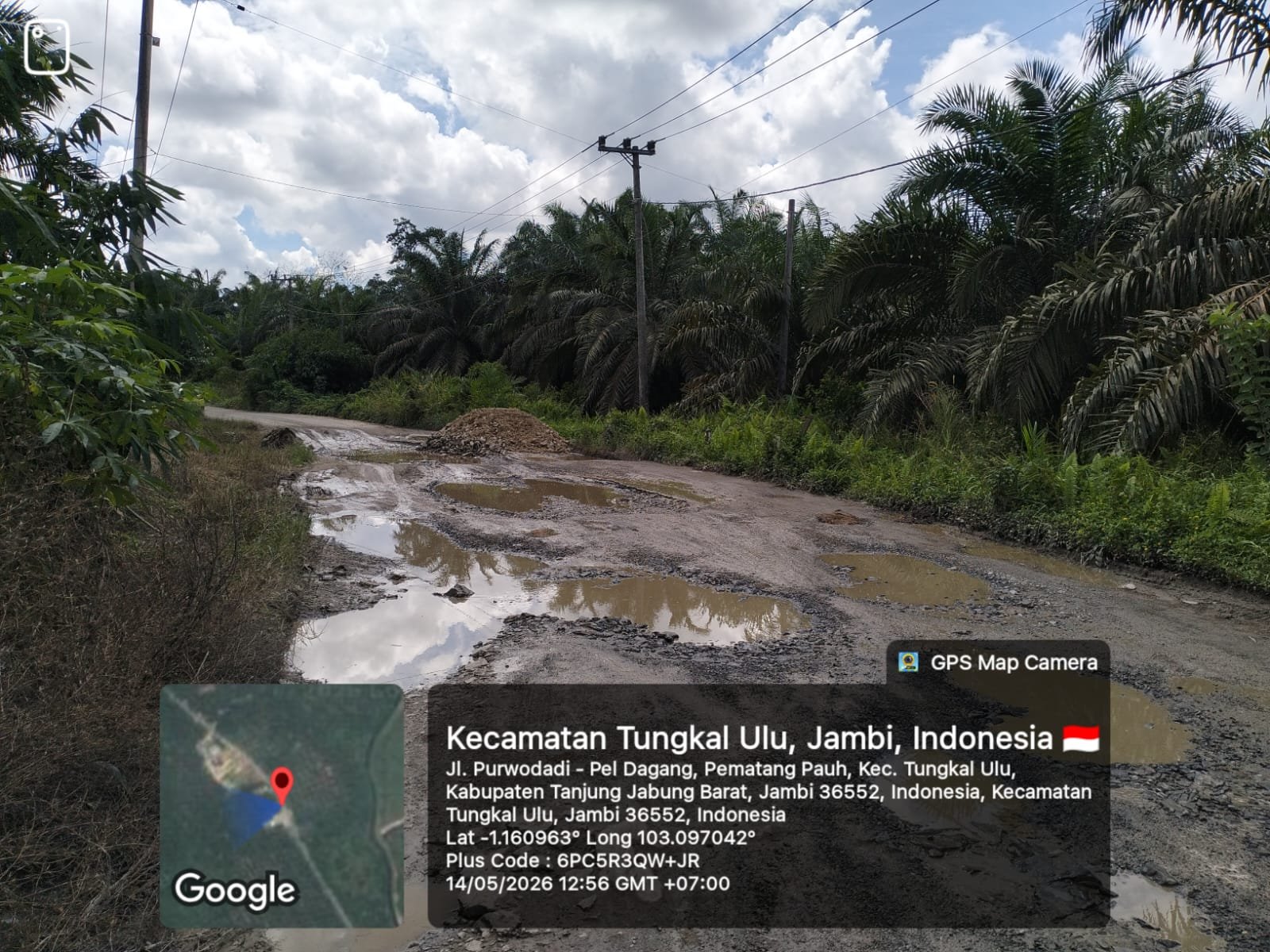 Pemkab Tanjabbar Tutup Mata, Korban Kerusakan Jalan di Tungkal Ulu Tuntut Perbaikan Segera
