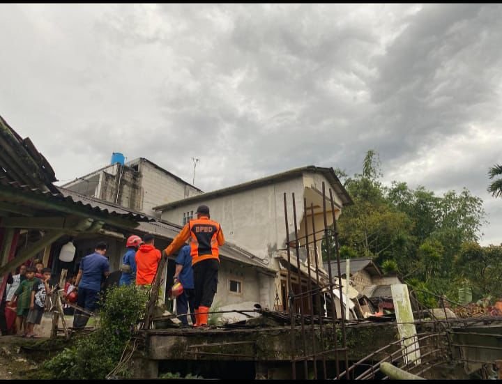 3 Rumah Rusak Berat di Desa Sukaresmi, Imbas Hujan Deras Senin Lalu