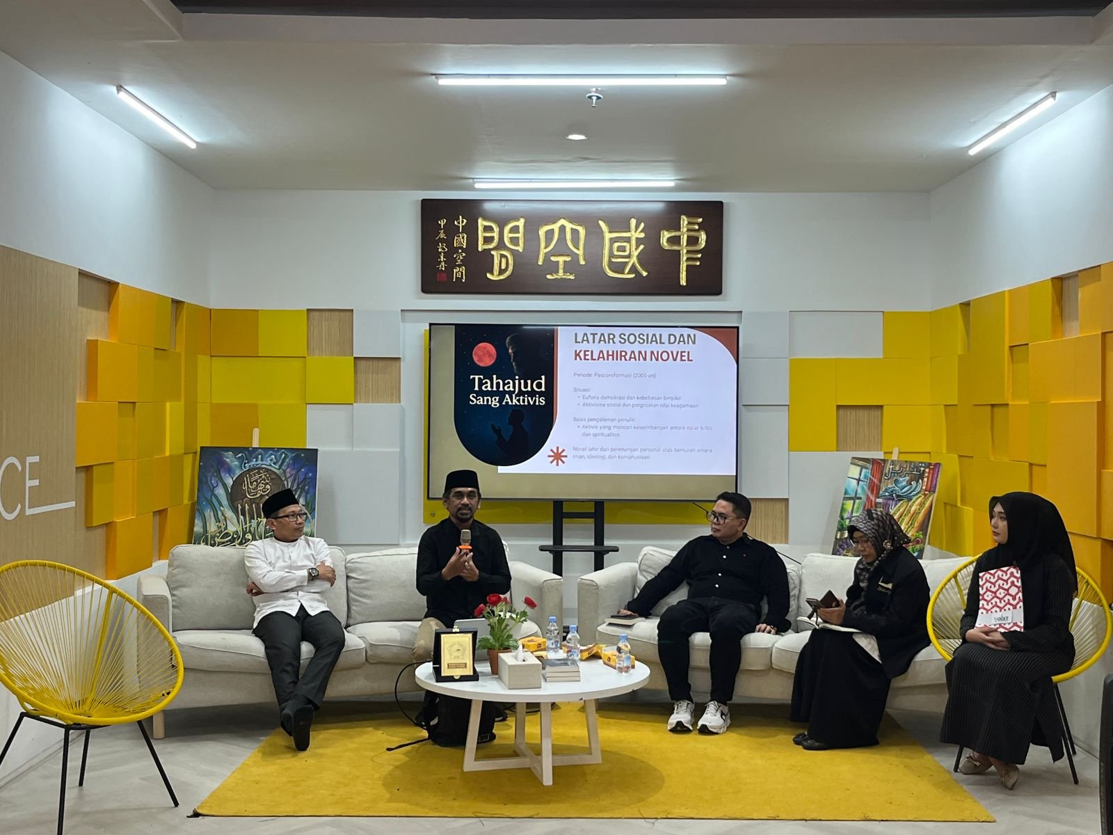 Istiqlal Membedah Novel Tahajud Sang Aktivis, Karya Pepi Al-Bayqunie