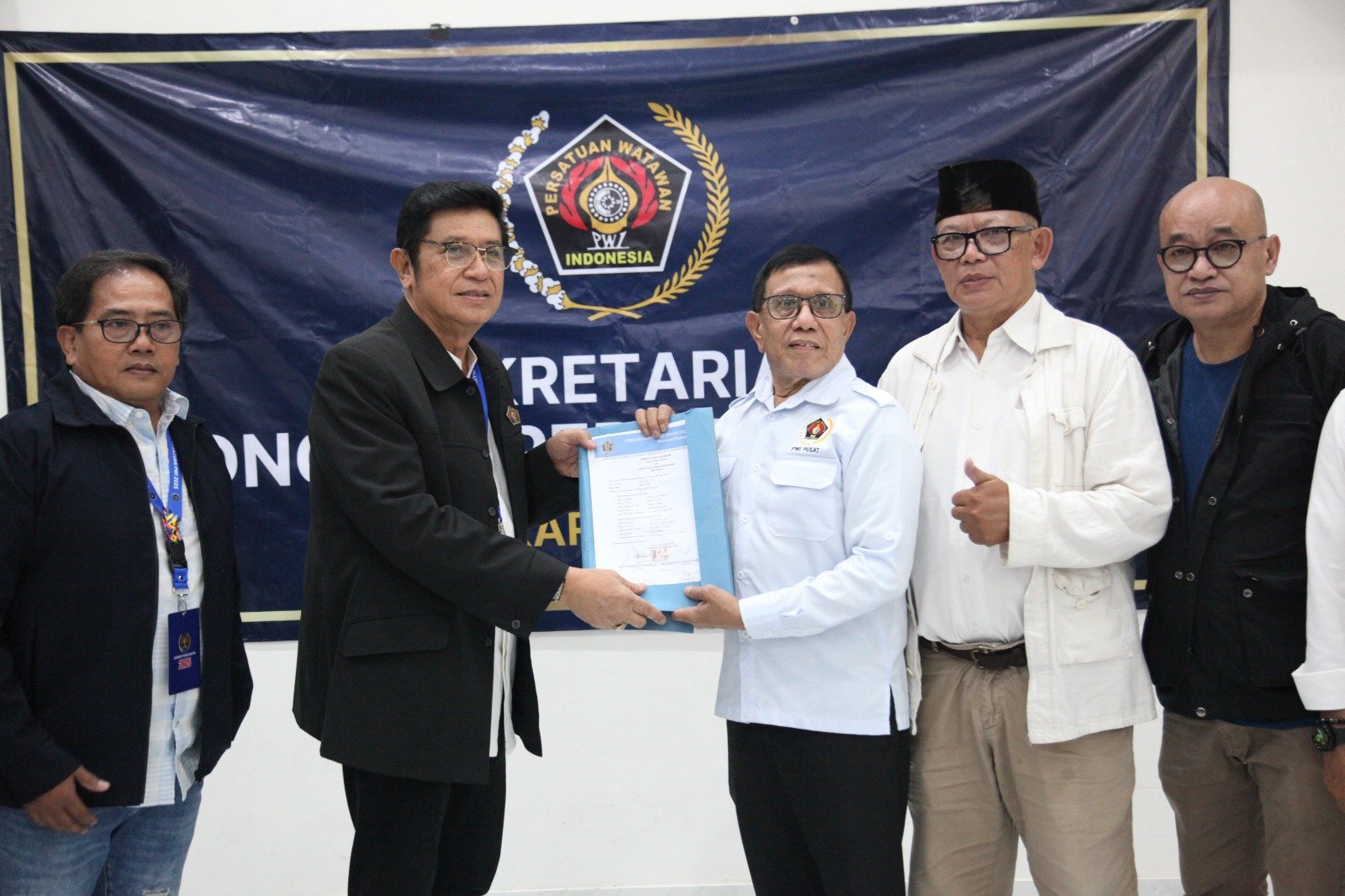 Hendry Ch Bangun Daftarkan Calon Ketua Umum PWI, Ajak Semua Anggota Bersatu Majukan PWI
