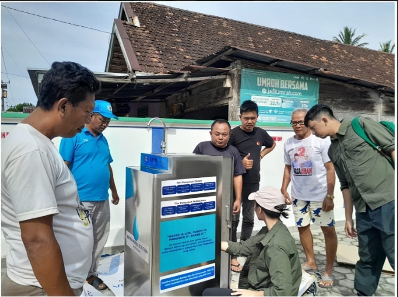 Kolaborasi Dosen ITB dan UB, Pasang Alat Filtrasi Air Langsung Minum di Pekon Way Redak Pesisir Barat