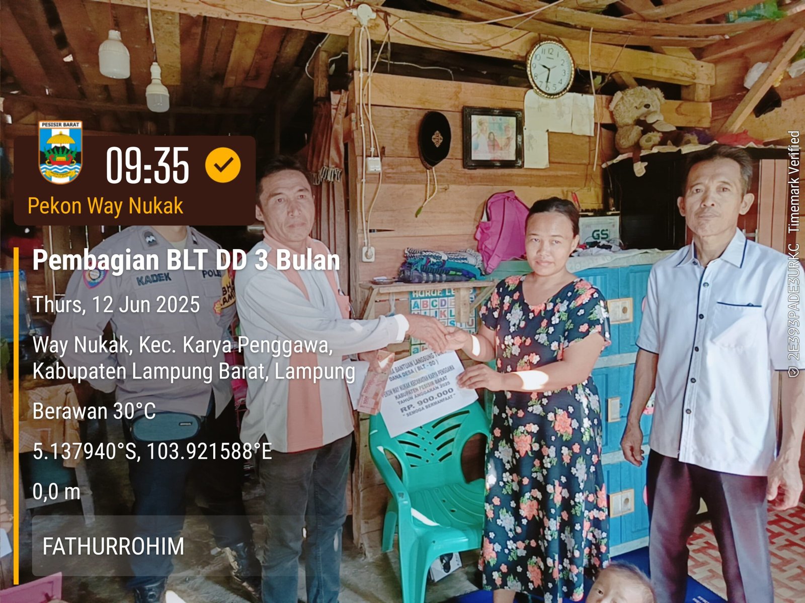 Pemerintah Pekon Way Nukak Kecamatan Karya Penggawa Salurkan BLT-DD Kepada 10 KPM