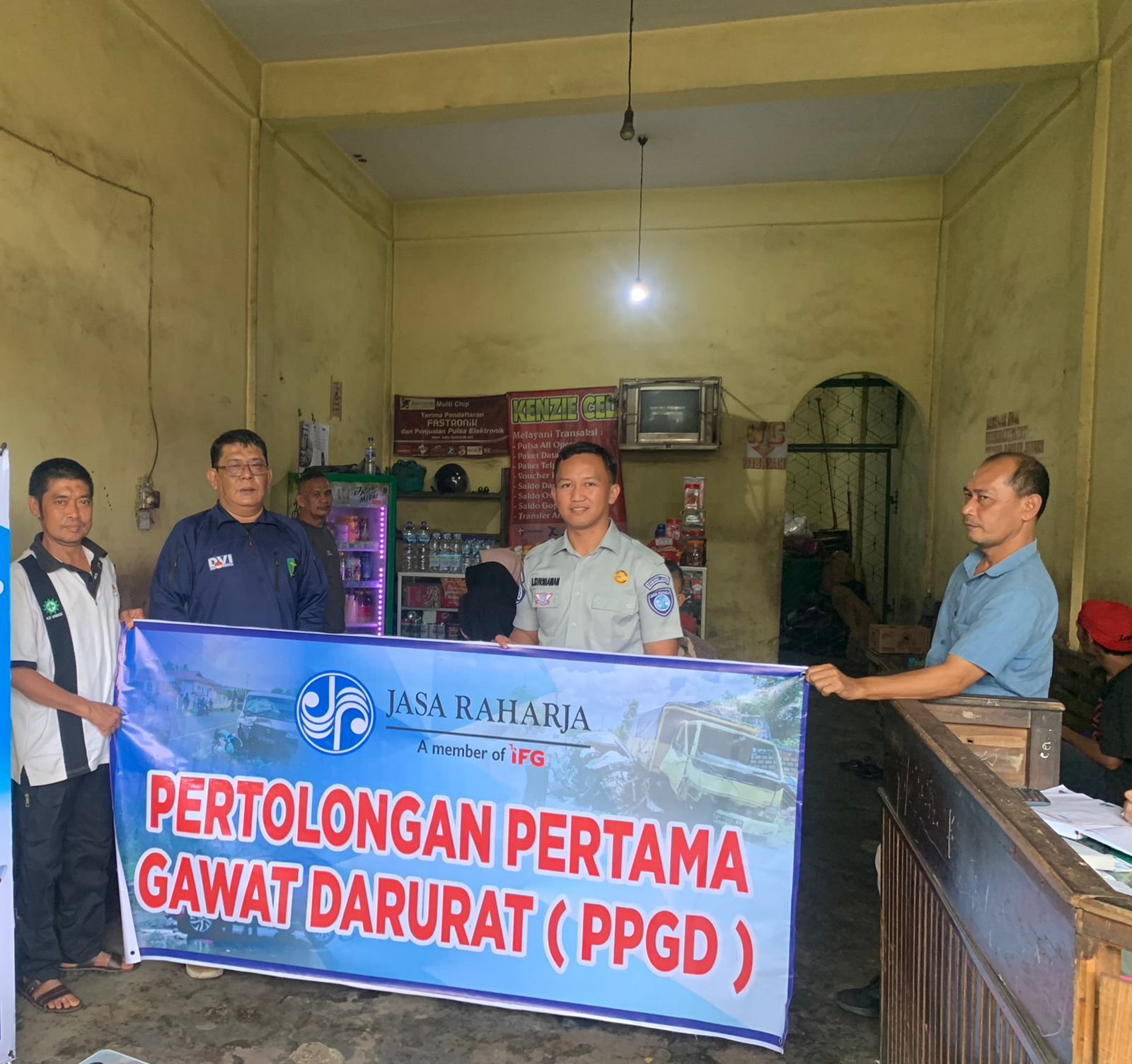 Jasa Raharja Wilayah Jambi Giatkan Pelatihan Pertolongan Pertama Gawat Darurat di Kecamatan Alam Barajo Kota Jambi