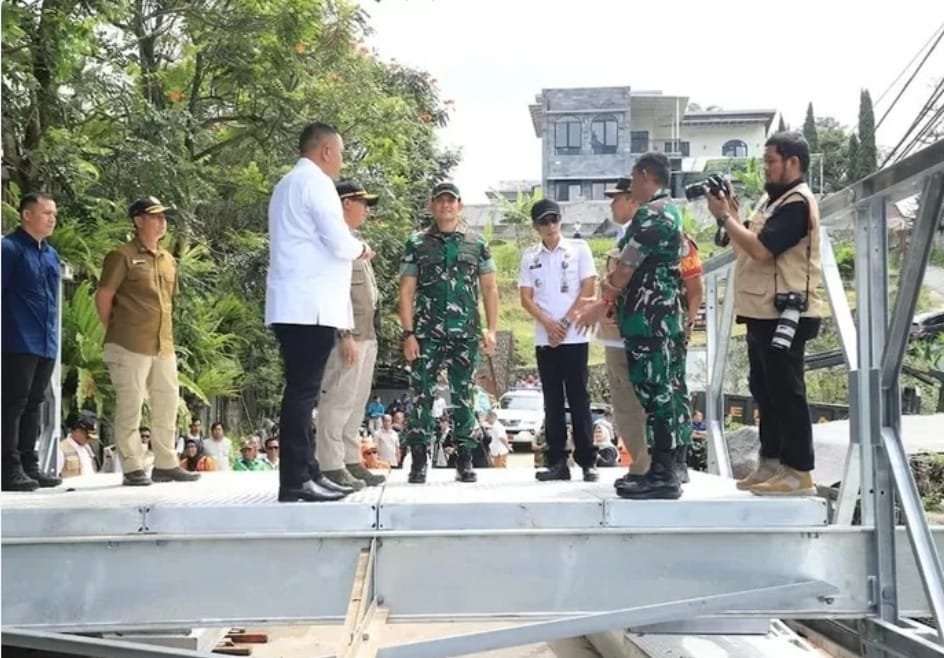 Bupati Bogor Cek Kesiapan Infrastruktur Jelang Lebaran, Jalan Jembatan Terputus di Cisarua Selesai Diperbaiki