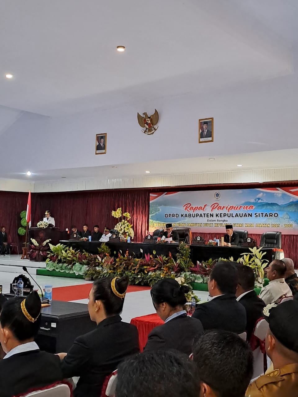 DPRD Sitaro Gelar Rapat Paripurna Istimewa Mendengarkan Sambutan Perdana Bupati Sitaro Masa Jabatan 2025 -2030