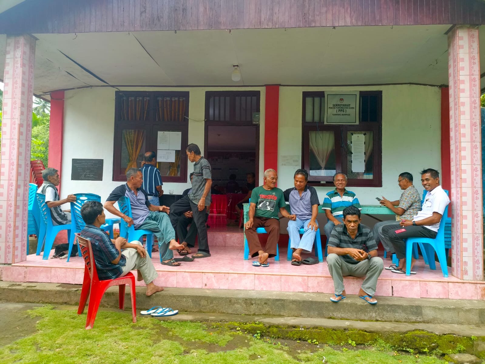 Kegiatan Posyandu Kampung Dompase Berikan Makanan Tambahan