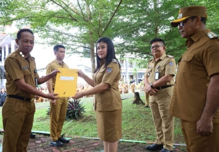 Bupati Chyntia Kalangit Tunjuk Son Bogar Sebagai Plt Kadiskominfo Sitaro