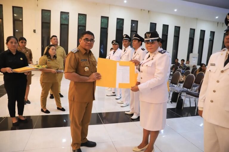 Wabup Sitaro Heronimus Makainas Lantik 14 Penjabat Kapitalau