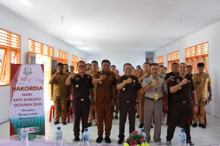 Pemerintah Kampung Pahepa Hadiri Penyuluhan Hukum Hari HAKORDIA oleh Kejari Sitaro