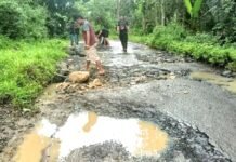 Jalan Penghubung Antar Kecamatan Rusak, Warga Harap Pemkab Sukabumi Turun Tangan