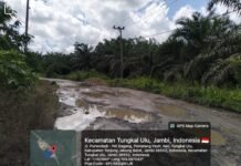 Pemkab Tanjabbar Tutup Mata, Korban Kerusakan Jalan di Tungkal Ulu Tuntut Perbaikan Segera